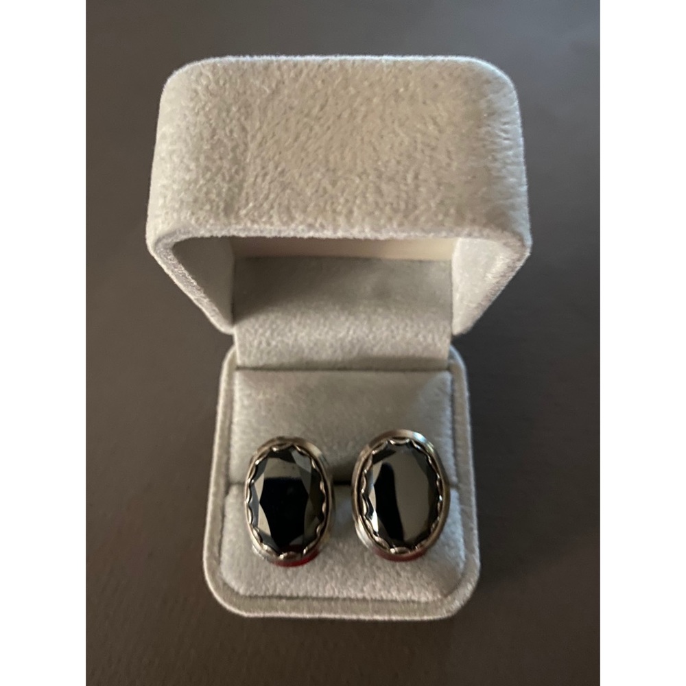 Vintage hematite cufflinks.